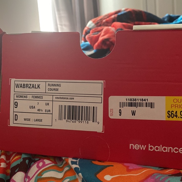 New Balance tennis shoes. Multi colored,NWT only tried on.  Never worn. - Picture 4 of 4